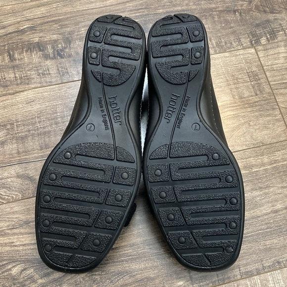 Hotter Trust Black suede and leather flat with buckle decoration size 9 Wide - Picture 5 of 6